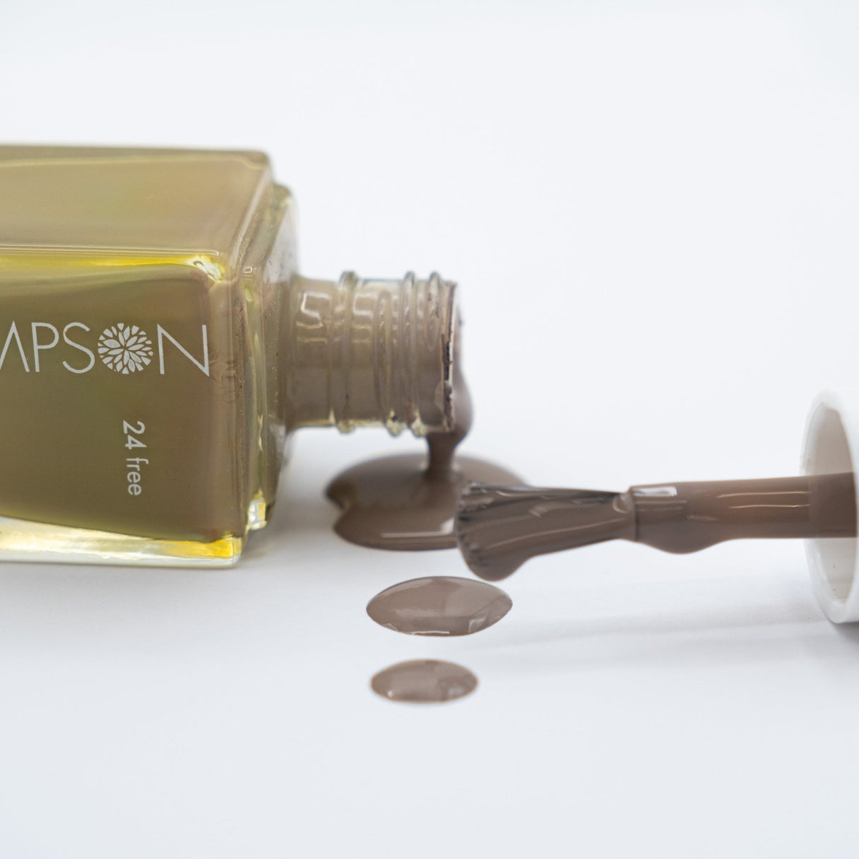 24 Free Nail Polish - Sampson Eco Shop