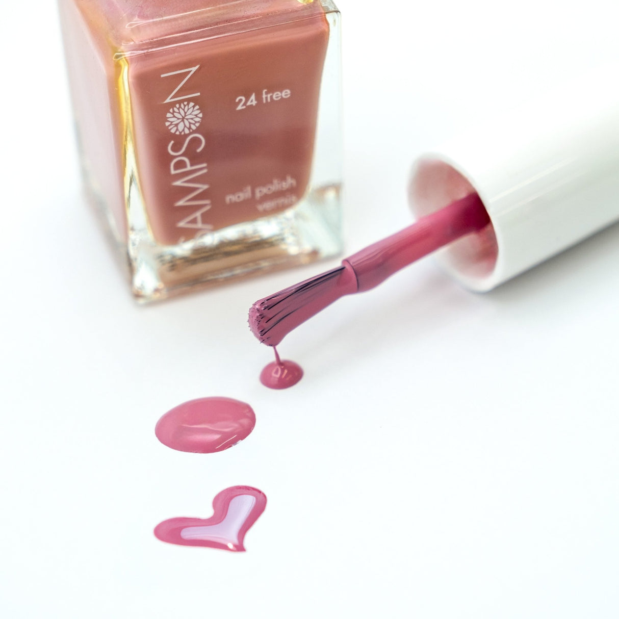 Vintage - 24 Free Nail Polish - Sampson Eco Shop