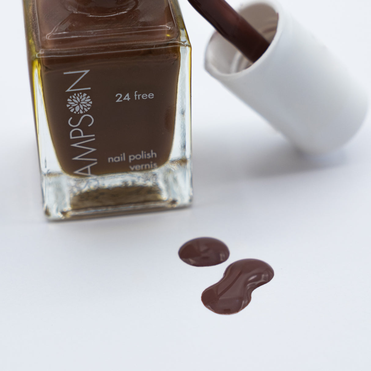 Terra - 24 vernis à ongles gratuits